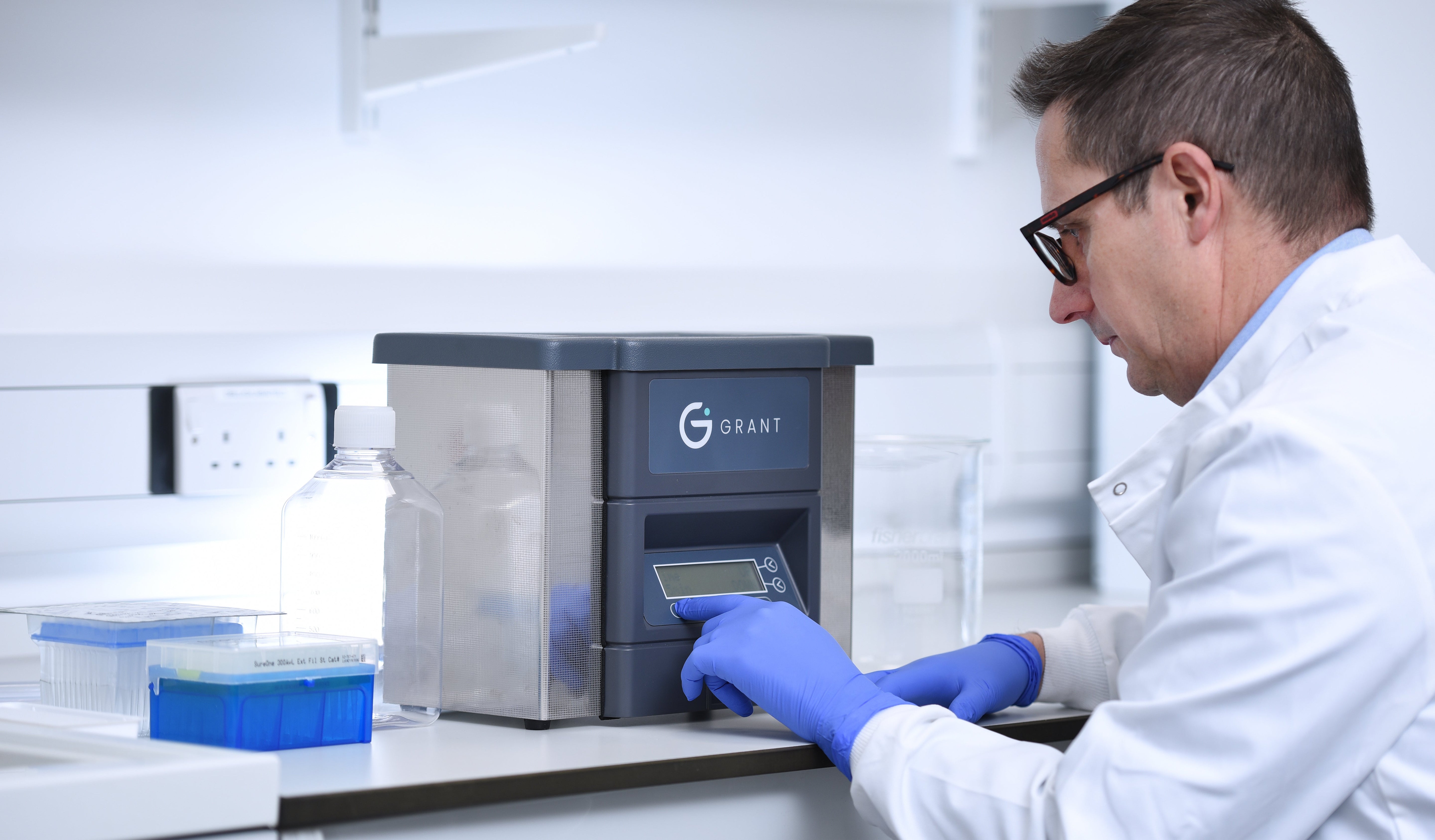 Personal Bioreactors: Scaling Your Science, Not Your Footprint